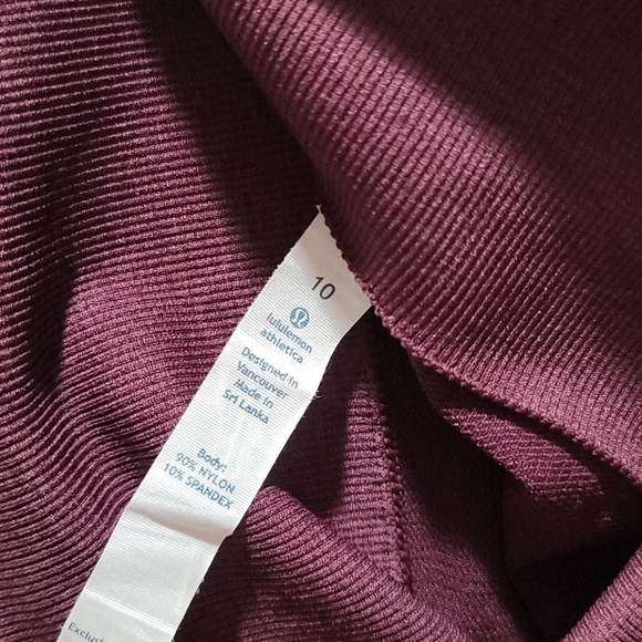 lululemon 10 High-Waist Burgundy Cropped Capri Leggings Athleisure Activewear - Picture 6 of 8